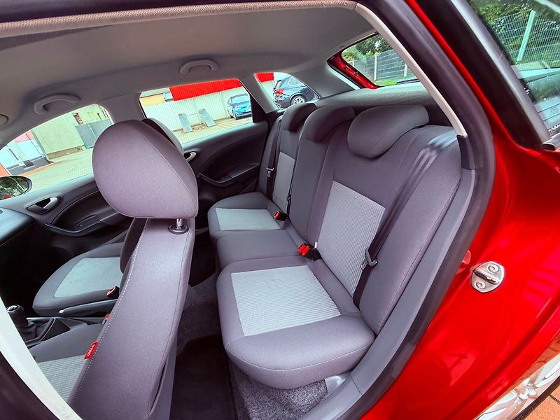 Seat Ibiza 1.4 16V Style, ČR, AutoAC - fotka 11 z 24