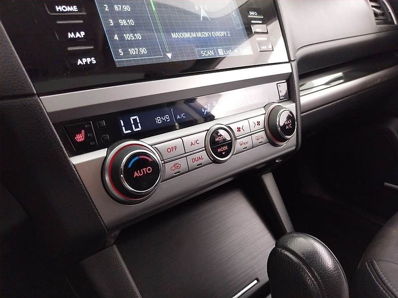 Subaru Outback (2015) 2.0 D, 4X4, Automat - fotka 19 z 22