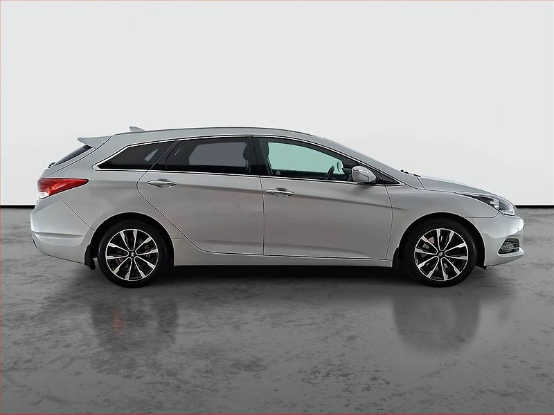 Hyundai i40 (2018) 1.7 CRDi, Automat, Serv.kniha - fotka 6 z 21