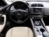 Jaguar F-Pace (2017) 2.0 D Původ ČR  - náhled 15