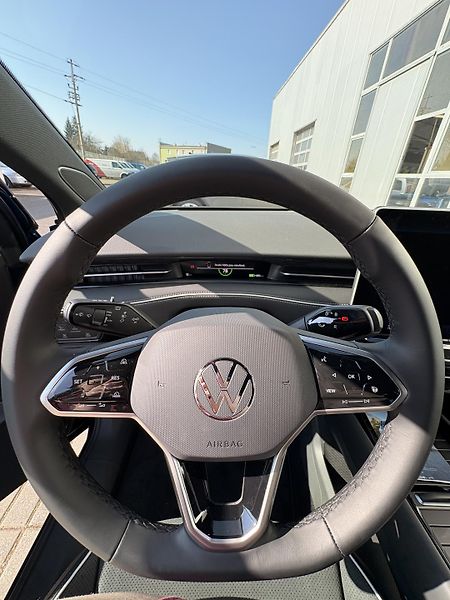 Volkswagen ID.7 Tourer (2026)  Pro S People 210 kW, 86 kWh - fotka 21 z 26