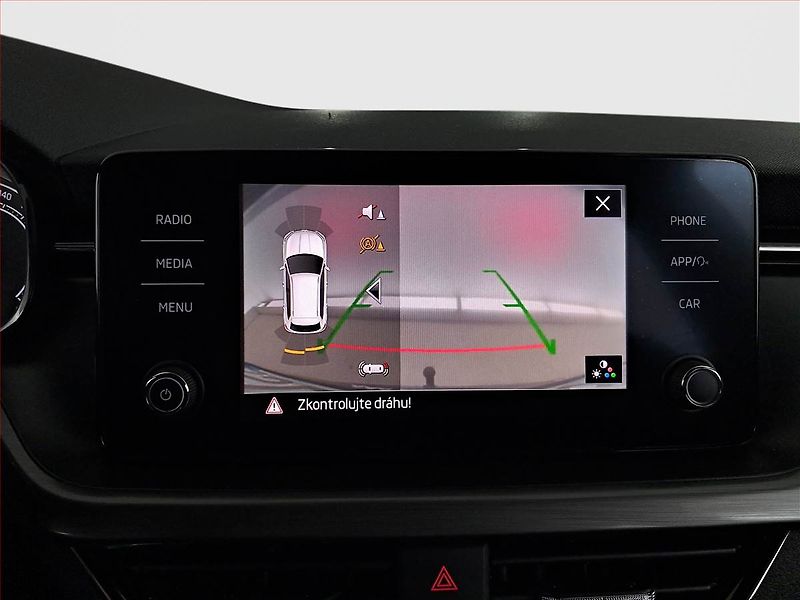 Škoda Kamiq (2022) Scoutline 1.5 TSI - fotka 19 z 22