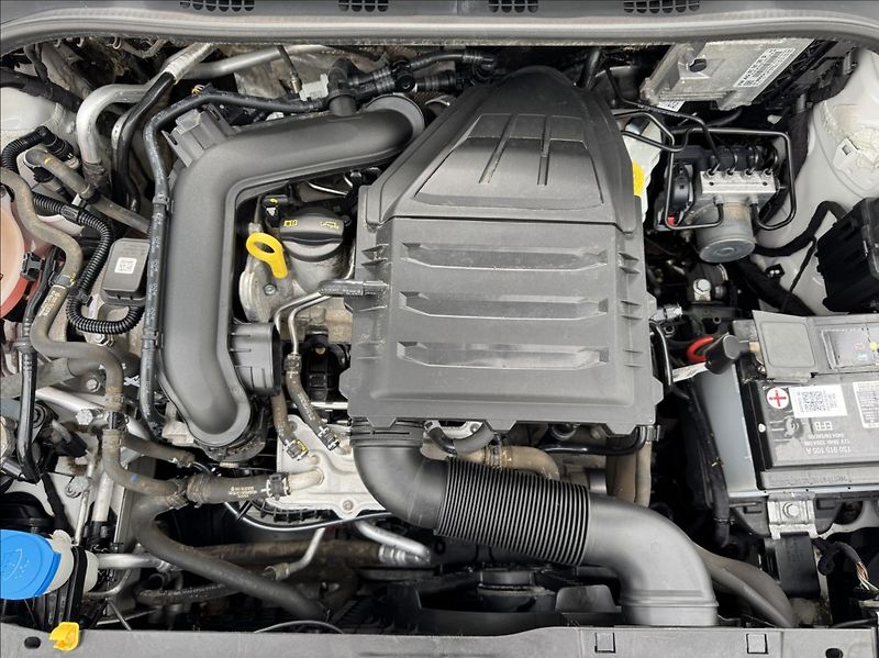 Škoda Fabia 1,0 TSI DPH tažné 1.maj. ČR - fotka 46 z 50