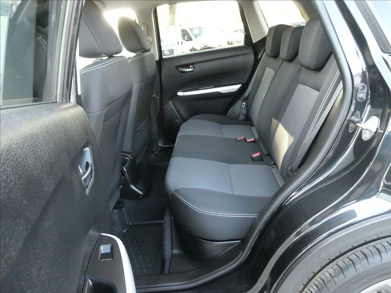 Suzuki Vitara 1,6 i 88kW AUTOMAT, serviska - fotka 23 z 45