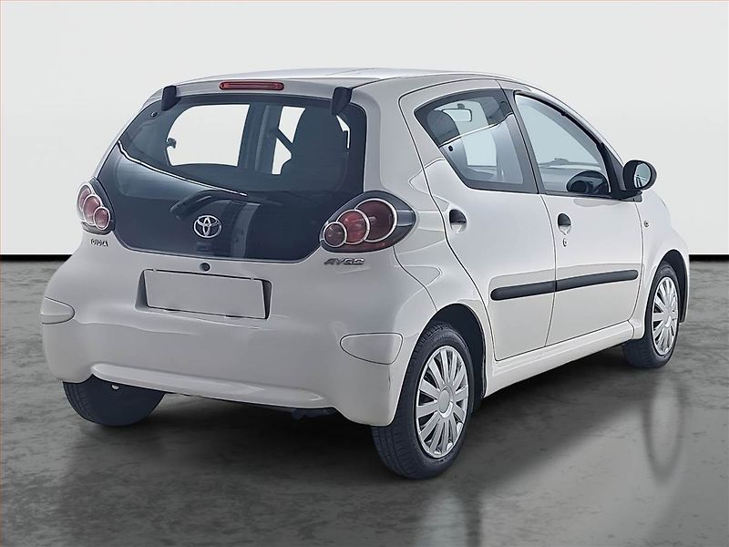 Toyota Aygo (2012) 1.0 VVT-i - fotka 5 z 14