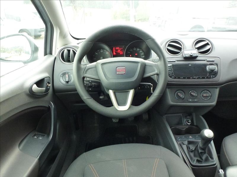 Seat Ibiza 1,2 TDI 3,4-3,9 l/100km  EcoMo - fotka 28 z 48