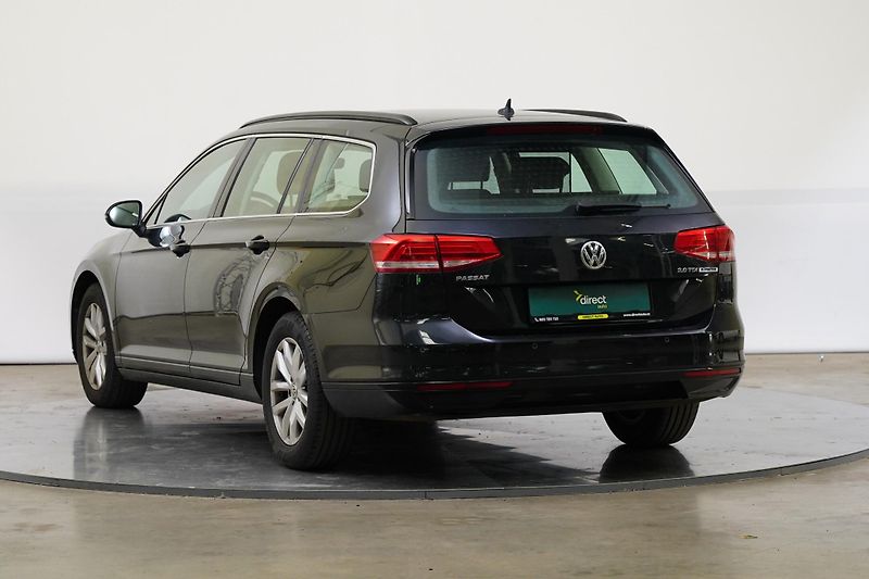 Volkswagen Passat - fotka 7 z 26