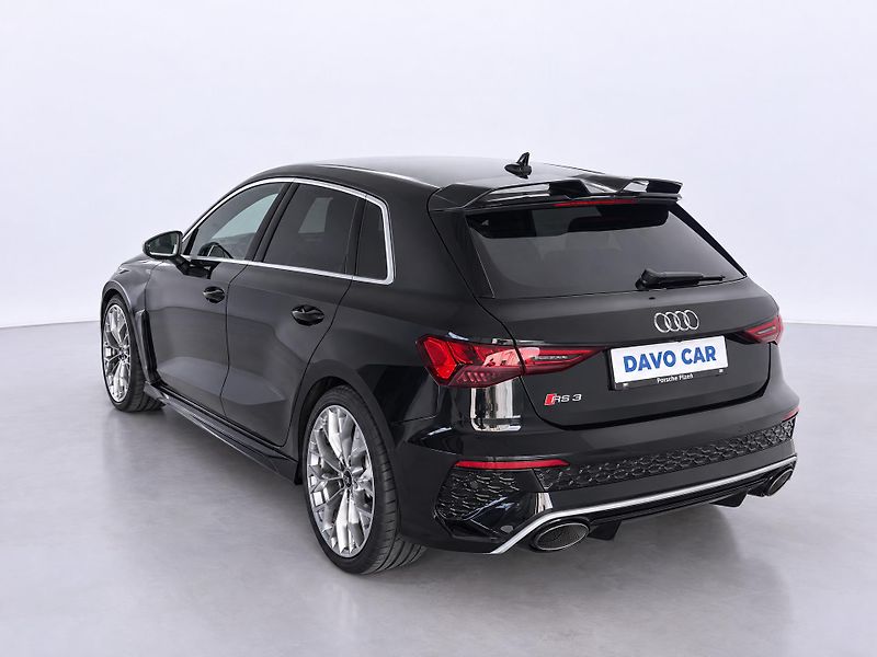 Audi RS 3 2,5 TFSi Sportback CZ DPH Pano - fotka 5 z 36