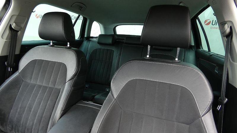 Škoda Superb 1.4 TSI iV Style DSG - fotka 7 z 27
