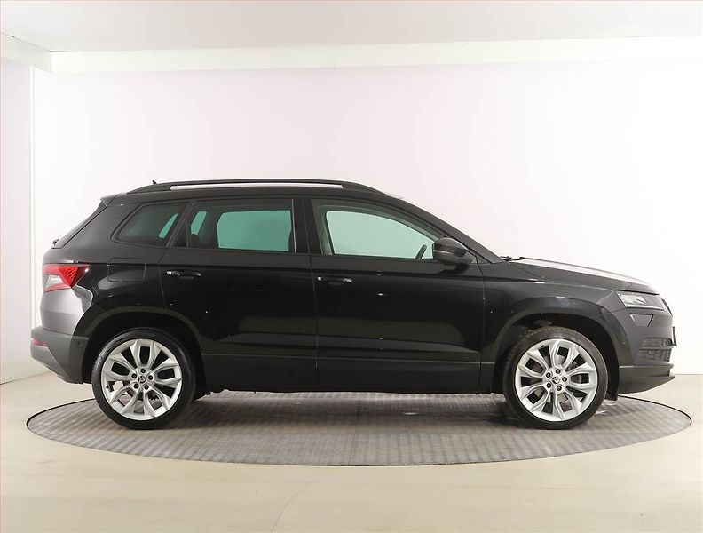 Škoda Karoq (2022) 1.5 TSI, digi klima - fotka 6 z 28