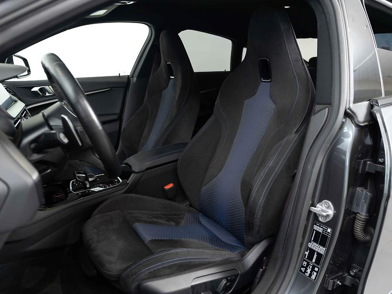 BMW Řada 2 M235i xDrive Gran Coupé - fotka 18 z 22