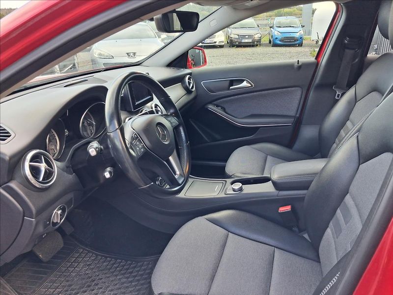 Mercedes-Benz GLA 2,1 automat, nová STK , TZ - fotka 11 z 16