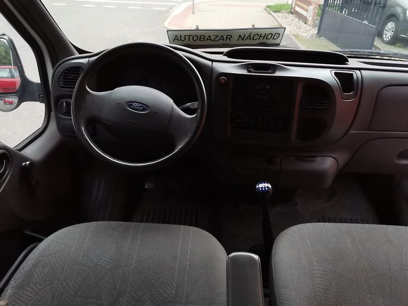 Ford Transit (2001) 2.0Di 55kw 6 míst +Spaní Tažné - fotka 11 z 25