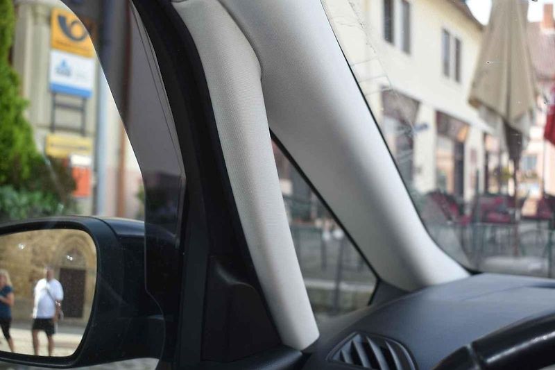 Ford S-Max druhé generace může sloužit větším rodinám ještě hodně dlouho.
