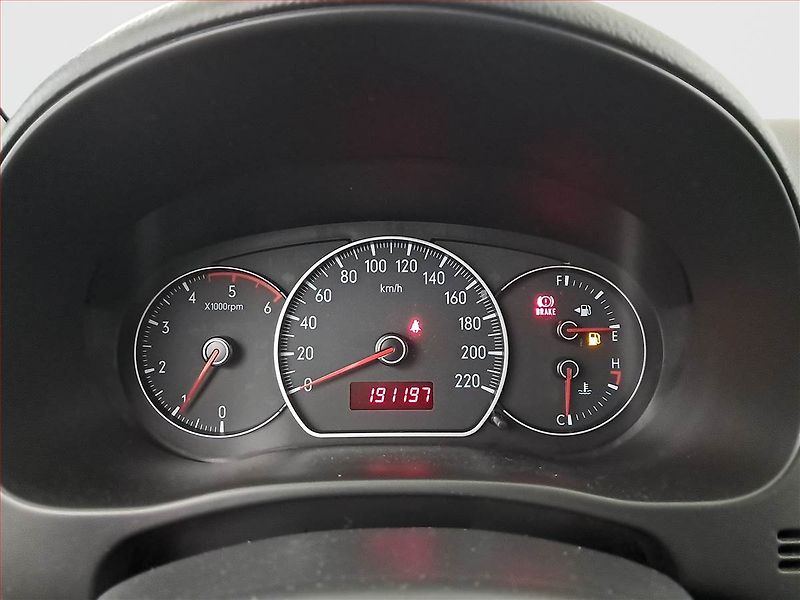 Suzuki SX4 (2008) 1.9 DDiS, nová STK, Tažné - fotka 11 z 17