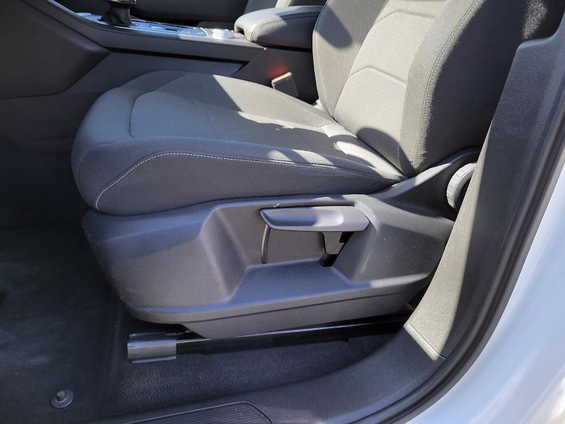 Volkswagen Touareg 3.0 V6 TDi DSG 4MOTION - fotka 27 z 46