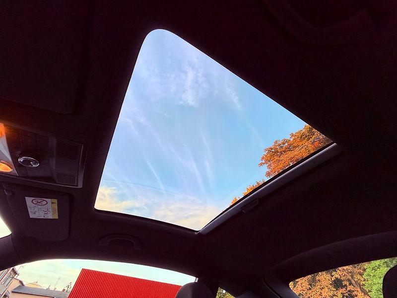 Volkswagen Beetle 1.4 TSi DSG7, Navi, Panorama - fotka 17 z 28