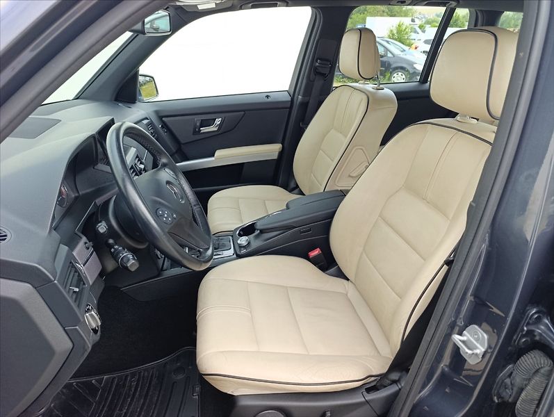 Mercedes-Benz GLK 2,1 220 REZERVOVÁNO CDi 4x4 Au - fotka 13 z 36