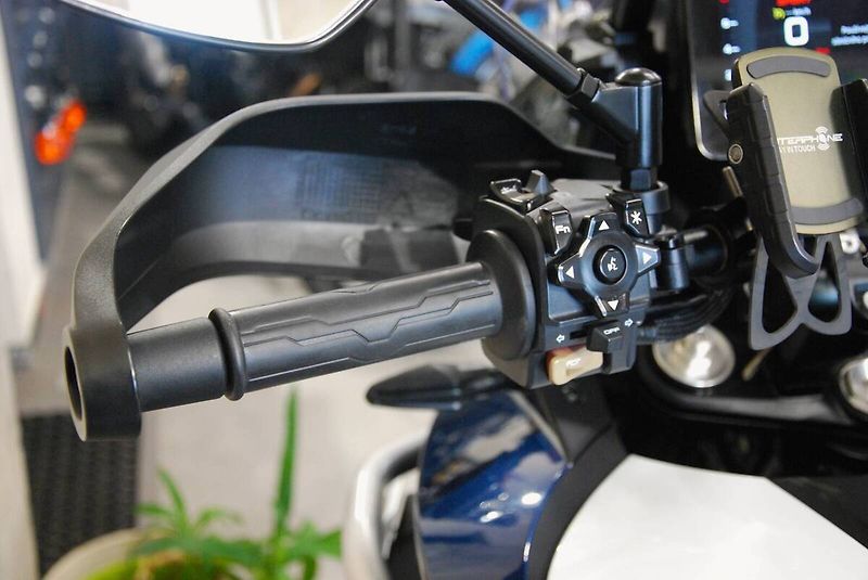 CFMOTO 800 MT (2024) 800MT Explore - DPH, po 1. maj - fotka 10 z 20