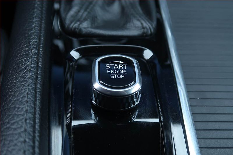 Volvo V90 (2018) D4, Automat, Serv.kniha, Kůže - fotka 20 z 27