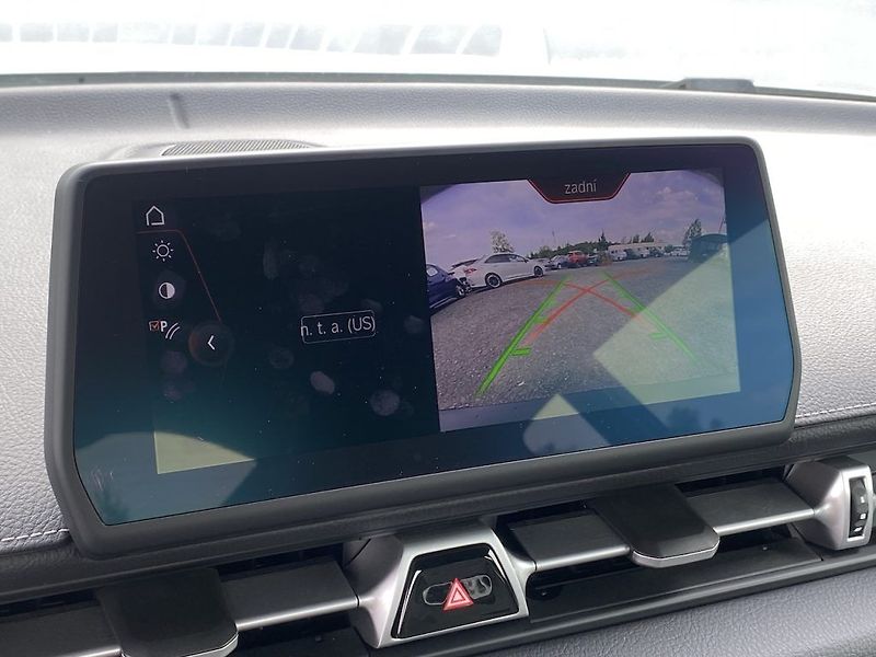 Toyota Supra 2.0iT, Executive, SPORT, JBL - fotka 18 z 31