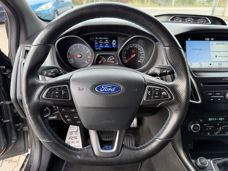 Ford Focus RS 2.3i 257 kW 4x4 odp. DPH - fotka 14 z 23