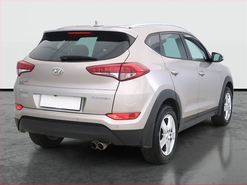 Hyundai Tucson (2016) Trikolor 1.7 CRDi, Serv.kniha - fotka 5 z 17