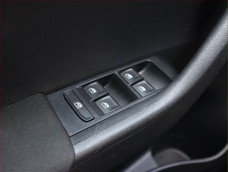 Škoda Fabia (2017) Style 1.4 TDI, Serv.kniha - fotka 13 z 19