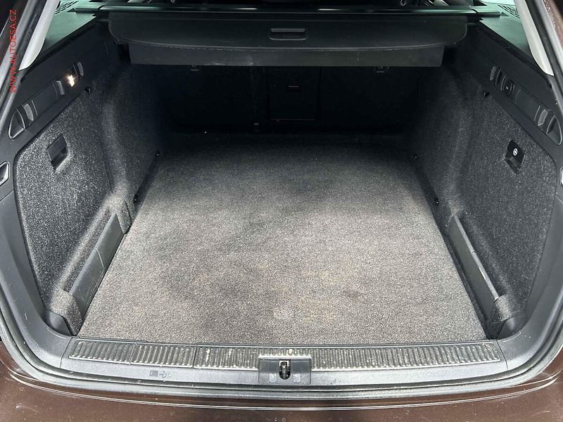 Škoda Superb (2017) 2.0 TDi, Ambition, DSG, TZ - fotka 7 z 20