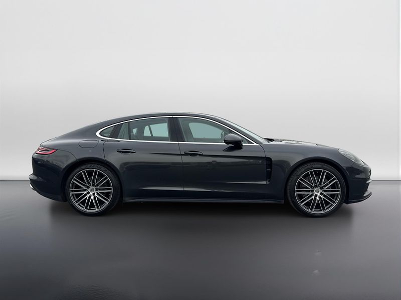 Porsche Panamera 4S - fotka 6 z 30