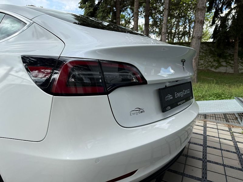 Tesla Model 3 SR Plus REZERVACE - fotka 8 z 39
