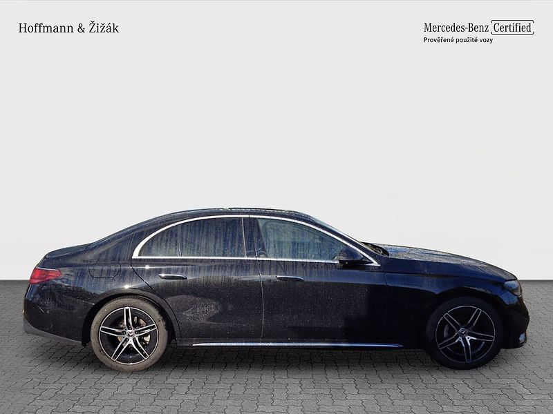 Mercedes-Benz Třídy E E 220 d AMG 4MATIC - fotka 4 z 22