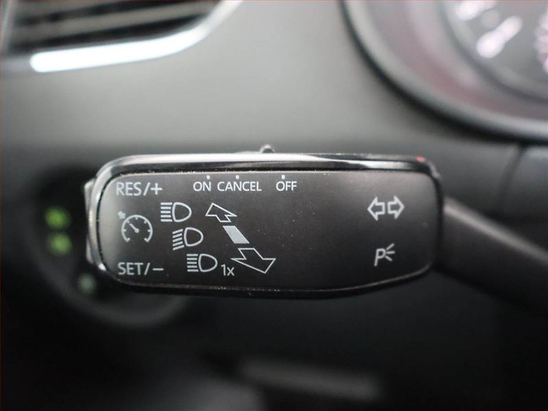 Škoda Octavia (2013) 1.6 TDI, Serv.kniha, Tempomat - fotka 15 z 18