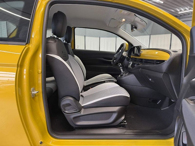 Fiat 500 (2026) 500 Hybrid Torino Hatchback 1. - fotka 19 z 21