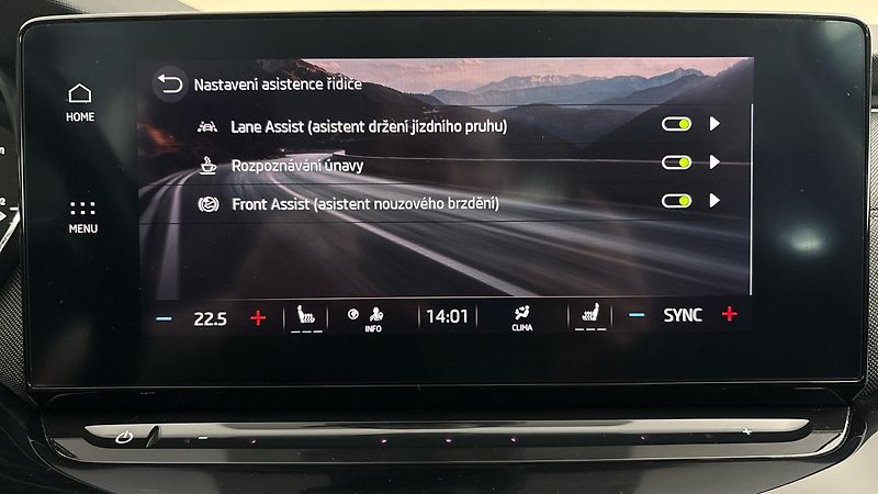 Škoda Octavia 2.0 TDI DSG Style - fotka 23 z 25
