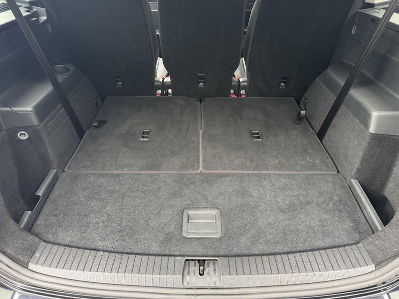Volkswagen Touran (2017) 1.4TSi Highline 7míst RZV - fotka 39 z 48