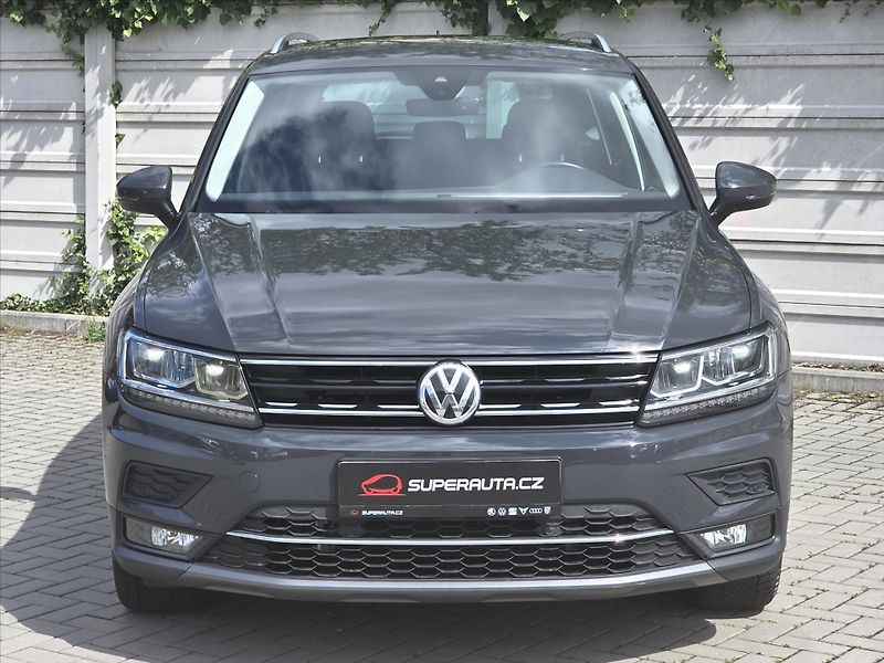 Volkswagen Tiguan 2,0 TDi 4Mot DSG Highline ČR 1 - fotka 2 z 21