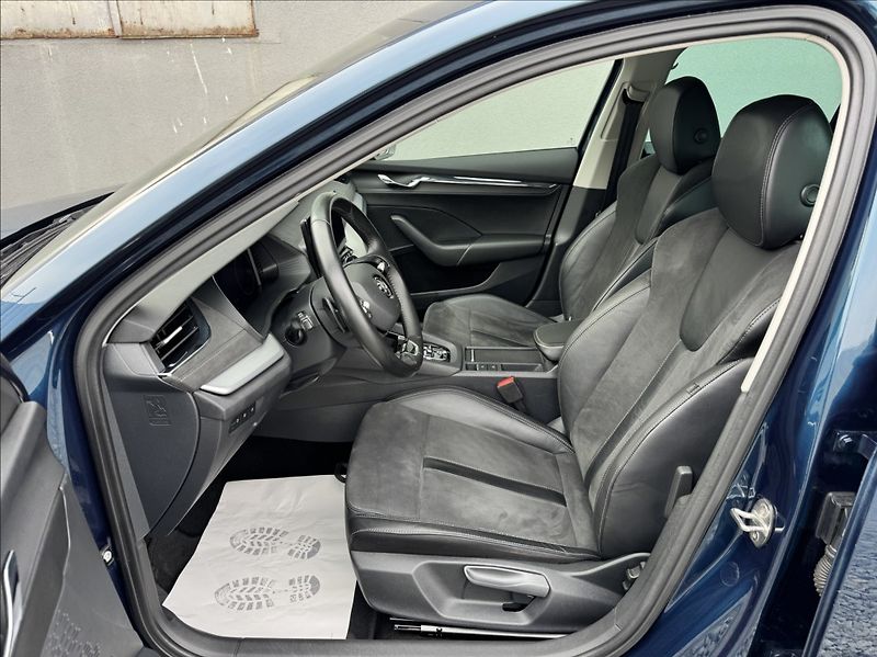 Škoda Octavia 2,0 TDI DSG STYLE+ DPH 1maj ČR - fotka 21 z 50