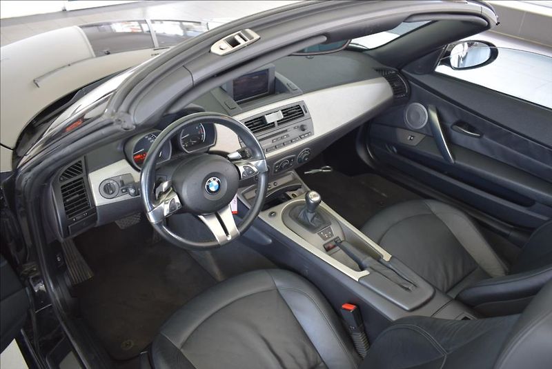 BMW Z4 3,0 i, NAVI,AUT+F1, - fotka 11 z 28