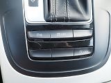 Audi A4 (2013) 2.0 TDI, 4x4, AT, S-Line - náhled 35
