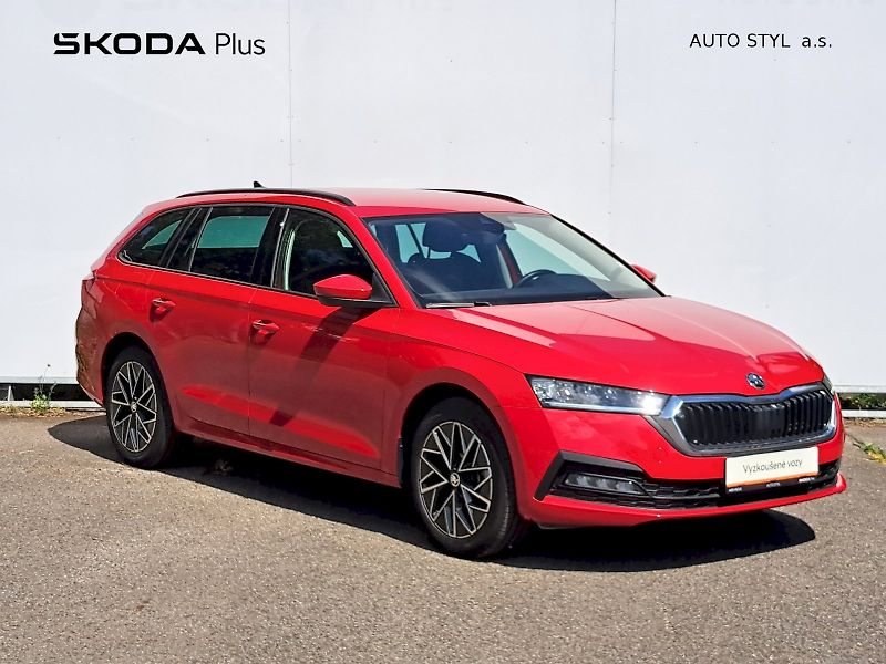 Škoda Octavia (2023) COMBI AMBITION 1.5TSI 110kW 6° - fotka 8 z 24