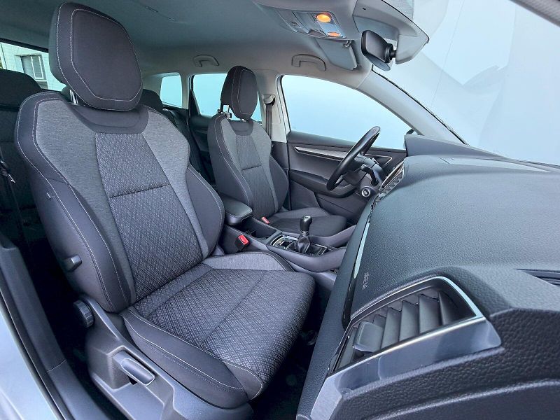 Škoda Karoq (2022) 1.5 TSI 110kW Style Exclusive - fotka 30 z 35