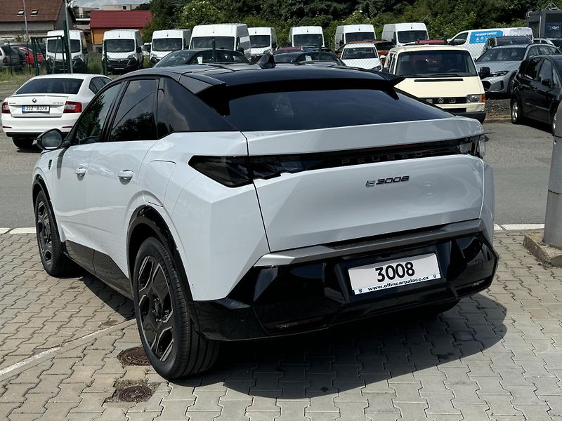 Peugeot 3008 (2024) GT - fotka 7 z 21
