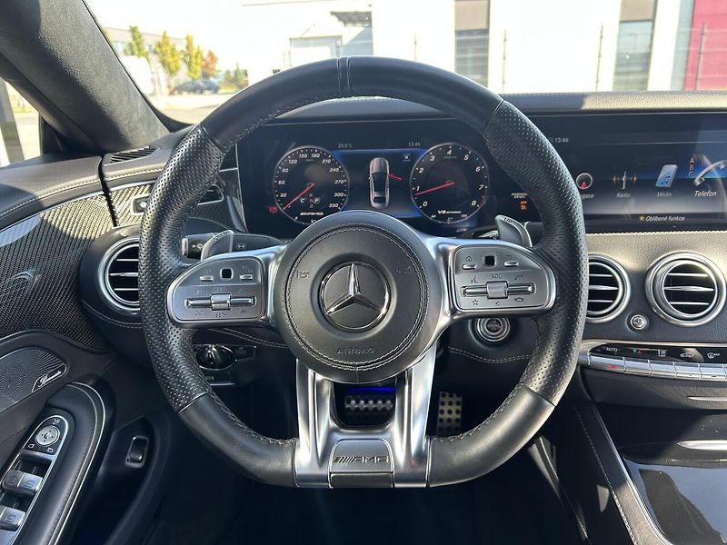 Mercedes-Benz Třídy S S 63 AMG 4MATIC+ Coupe - fotka 16 z 35