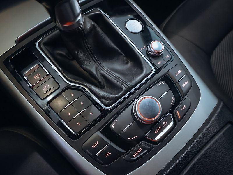 Audi A6 Avant 3.0TDI 150kw - fotka 15 z 25