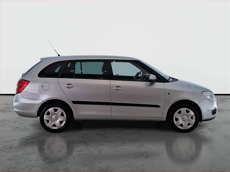 Škoda Fabia (2010) Ambition 1.2 12V, ČR,1.maj - fotka 6 z 18