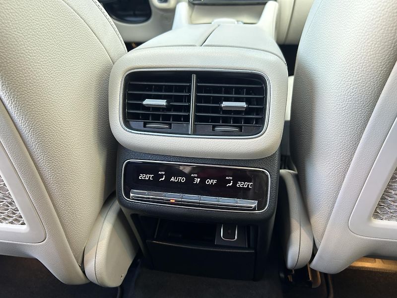 Mercedes-Benz GLE 400d 4Matic Coupé AMG - fotka 24 z 27