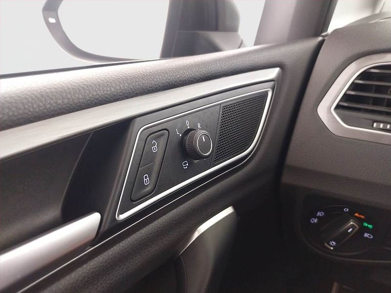 Volkswagen Golf Sportsvan (2016) Comfortline 1.6 TDI, Tempomat - fotka 19 z 21