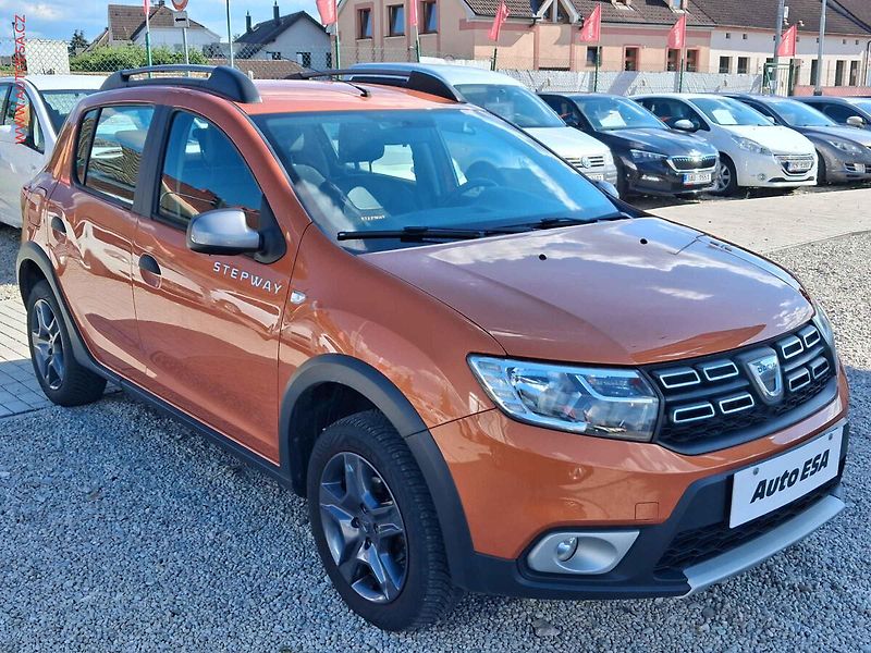Dacia Sandero (2018) 0.9 TCe Stepway, Celebration - fotografie inzerátu