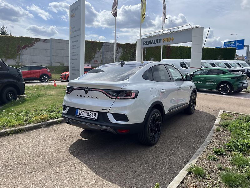 Renault Arkana (2025) esprit Alpine full hybrid 145 - fotka 4 z 10